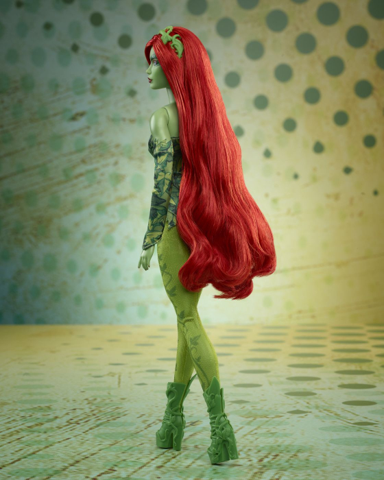BARBIE SIGNATURE PAPUSA POISON IVY BATMAN 85 [9]