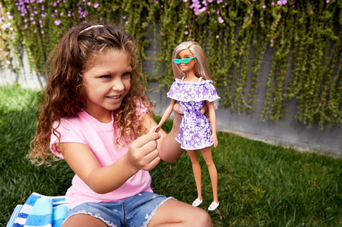 BARBIE TRAVEL PAPUSABARBIE ANIVERSARE 50 DE ANI MALIBU BLONDA [3]
