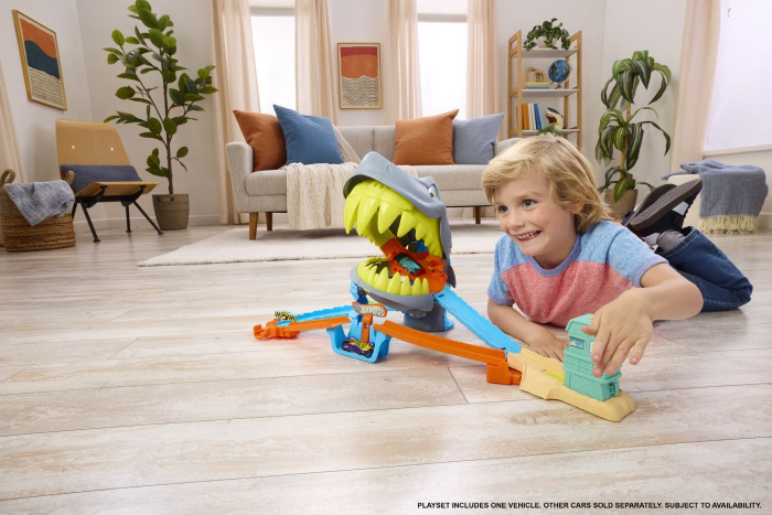 HOT WHEELS CITY PISTA DE CURSE PLAJA RECHINULUI CHOMP CU MASINUTA INCLUSA [6]