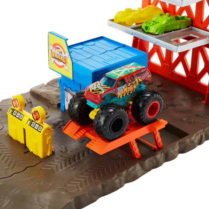 HOT WHEELS MONSTER TRUCKS SET BLAST STATION [6]