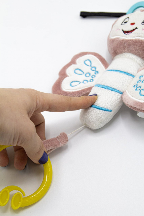 Jucarie din plus cu vibratii pentru bebelusi Fluture, 6 luni+, BabyJem (Culoare: Roz) [2]