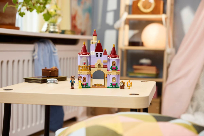 LEGO DISNEY PRINCESS CASTELUL FERMECAT AL LUI BELLE SI AL BESTIEI 43289 [11]