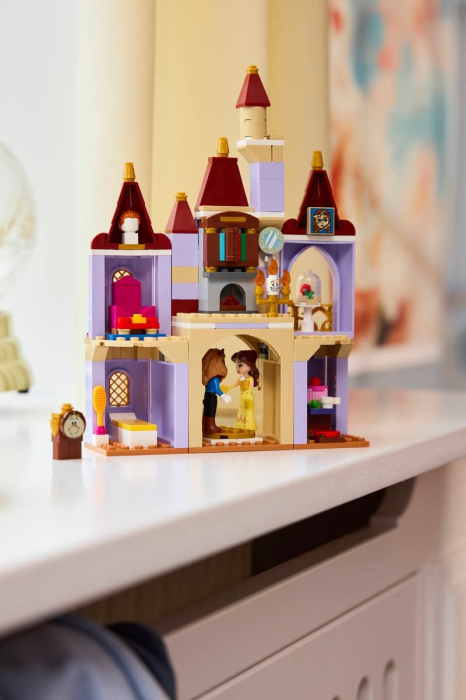 LEGO DISNEY PRINCESS CASTELUL FERMECAT AL LUI BELLE SI AL BESTIEI 43289 [10]