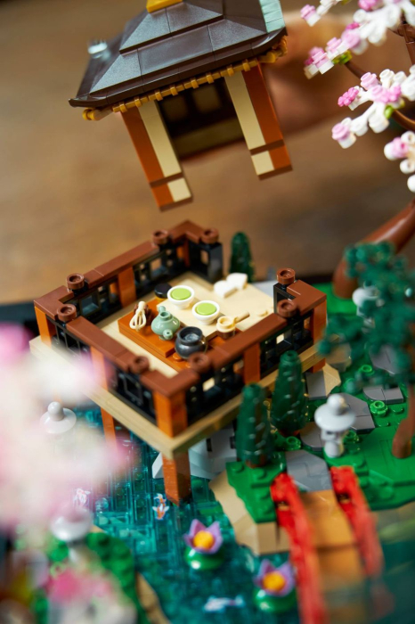 LEGO ICONS GRADINA SERENA 10315 [7]
