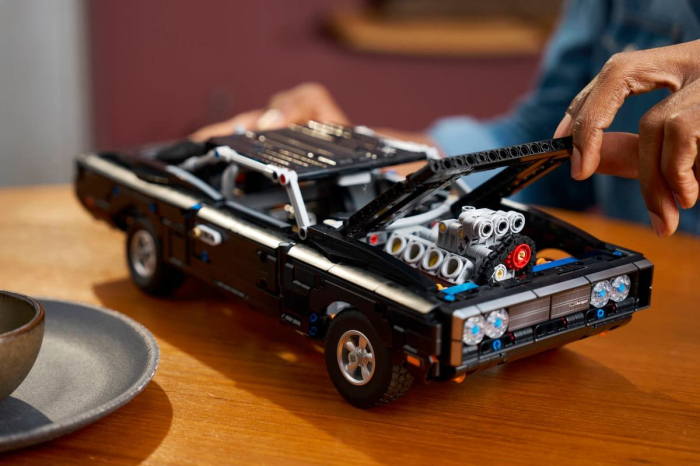 LEGO TECHNIC MASINA DODGE CHARGER R/T DIN FAST AND FURIOUS 42231 [12]