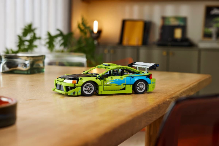 LEGO TECHNIC MASINA MITSUBISHI ECLIPSE DIN FAST AND FURIOUS 42229 [10]