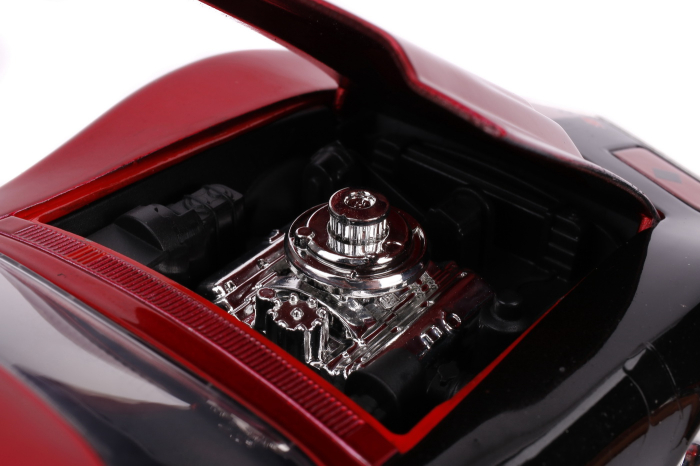 MASINUTA DIN METAL HARLEY QUINN 1969 CHEVY CORVETTE SCARA 1:24 [8]