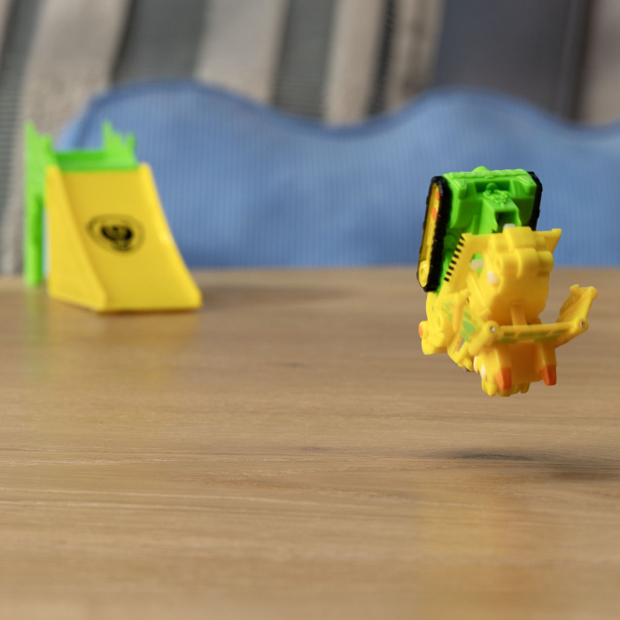 PATRULA CATELUSILOR FILMUL CU DINOZAURI SET VEHICUL CU RAMPA SI FIGURINA RUBBLE [4]