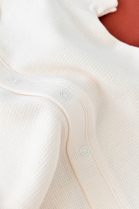 Salopeta cu pantaloni scurti - 100% bumbac organic - Ecru, BabyCosy [5]