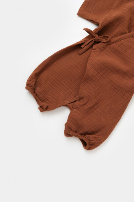 Salopeta petrecuta din muselina, BabyCosy, 100% bumbac organic, Caramiziu [3]