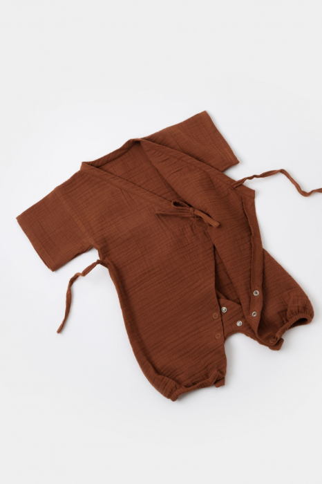 Salopeta petrecuta din muselina, BabyCosy, 100% bumbac organic, Caramiziu [7]
