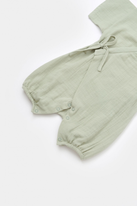 Salopeta petrecuta din muselina, BabyCosy, 100% bumbac organic, Verde [4]