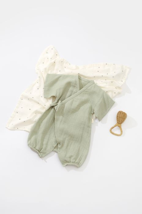 Salopeta petrecuta din muselina, BabyCosy, 100% bumbac organic, Verde [2]