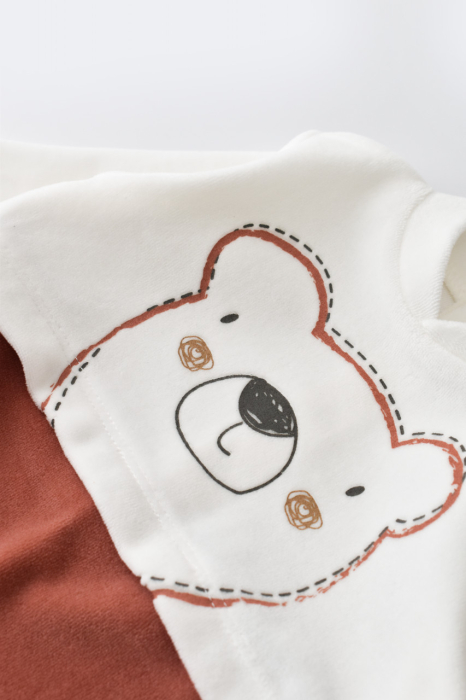 Salopeta Ursulet cu maneca lunga si botosei din 80%bumbac organic si 20% poliester - Caramiziu, BabyCosy [3]