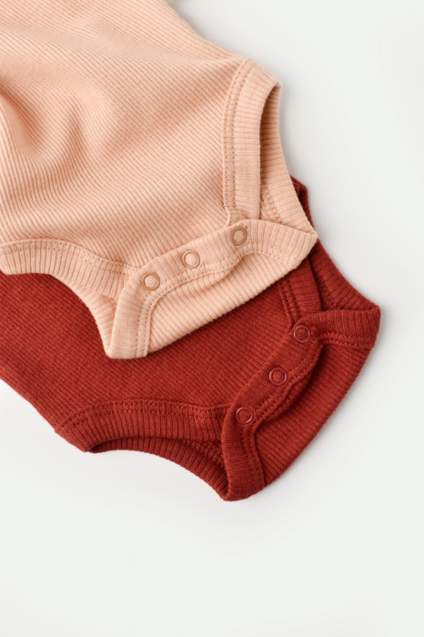 Set 2 body-uri bebe unisex din bumbac organic si modal - Caramiziu/Somon, BabyCosy [5]