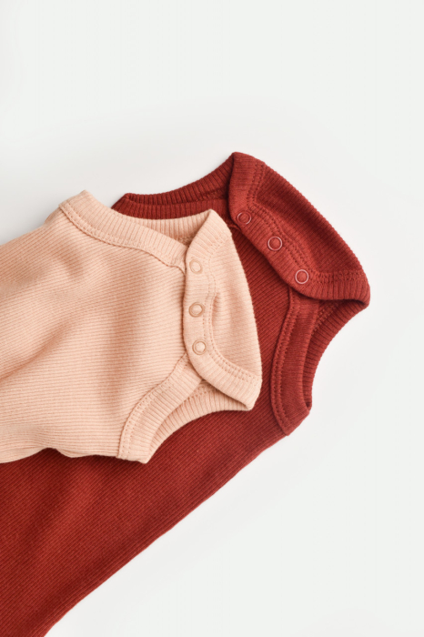 Set 2 body-uri bebe unisex din bumbac organic si modal - Caramiziu/Somon, BabyCosy [6]