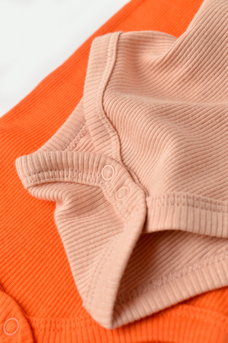 Set 2 body-uri bebe unisex din bumbac organic si modal - Rodie/Piersica, BabyCosy [6]