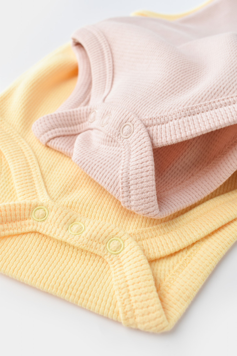 Set 2 body-uri fara maneci bebe unisex -100% bumbac organic - Galben/Roz, BabyCosy [6]