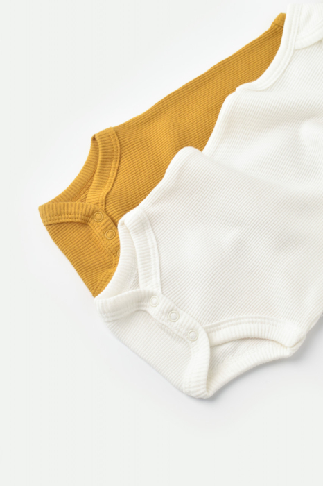 Set 2 body-uri fara maneci bebe unisex din bumbac organic si modal - Mustar/Ecru, BabyCosy [4]