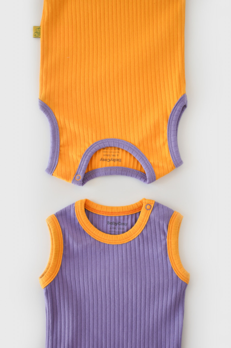 Set 2 body-uri fara maneci Ribana Bebe Unisex din bumbac organic si 5%elastan - Galben/Mov BabyCosy [3]