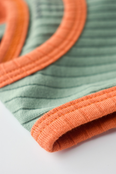 Set 2 body-uri fara maneci Ribana Bebe Unisex din bumbac organic si 5%elastan - Portocaliu/Verde BabyCosy [5]