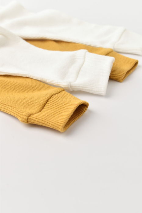 Set 2 pantaloni bebe unisex din bumbac organic si modal - Mustar/Ecru, BabyCosy [4]