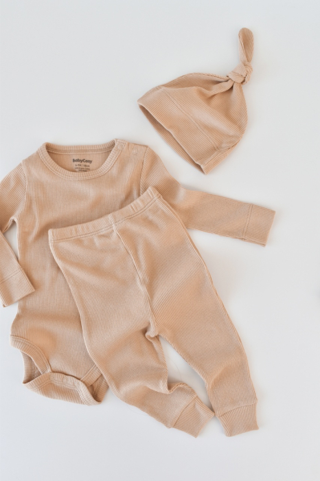 Set 3 piese: body cu maneca lunga, pantaloni lungi si caciulita din bumbac organic si modal - Somon, BabyCosy [5]