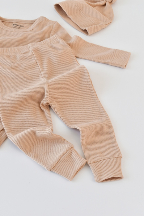 Set 3 piese: body cu maneca lunga, pantaloni lungi si caciulita din bumbac organic si modal - Somon, BabyCosy [4]