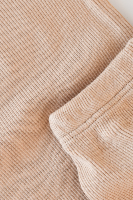 Set 3 piese: body cu maneca lunga, pantaloni lungi si caciulita din bumbac organic si modal - Somon, BabyCosy [6]