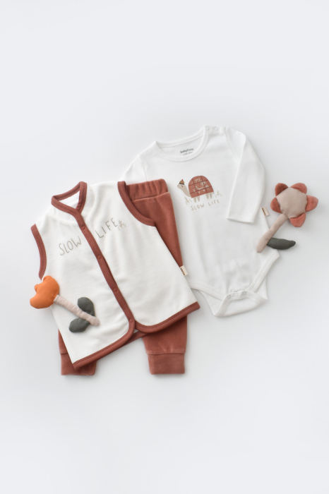 Set 3 piese Broscuta cu body, pantalonasi si vestuta din 80%bumbac organic si 20% poliester - Caramiziu, BabyCosy [2]