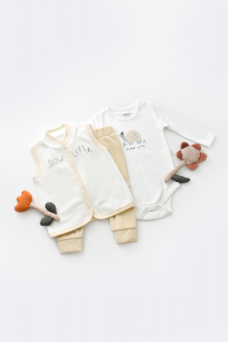 Set 3 piese Broscuta cu body, pantalonasi si vestuta din 80%bumbac organic si 20% poliester - Crem, BabyCosy [2]