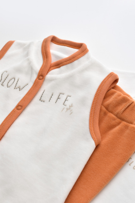 Set 3 piese Broscuta cu body, pantalonasi si vestuta din 80%bumbac organic si 20% poliester - Portocaliu, BabyCosy [3]