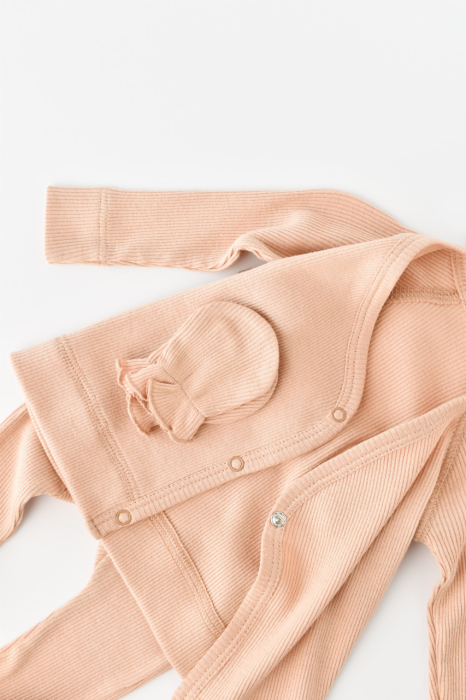 Set 4 piese: bluza, pantaloni, caciulita si manusi din bumbac organic si modal - Somon, BabyCosy [8]