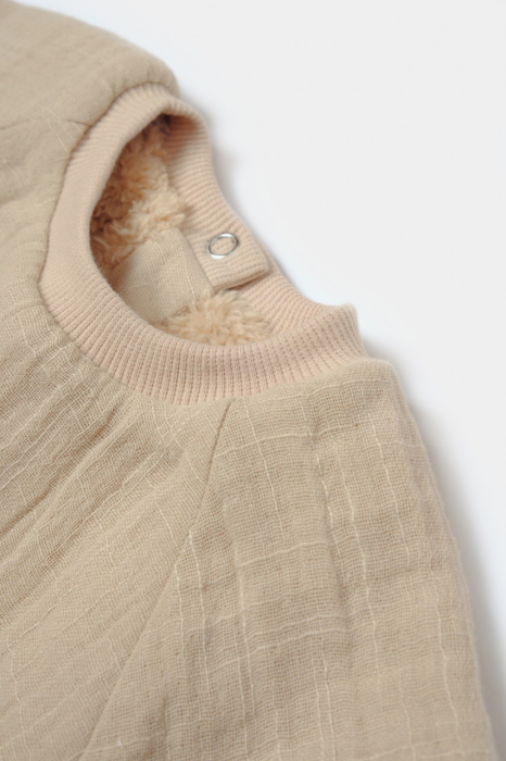 Set bluza cu buzunar si pantaloni Ursulet, Winter muselin, 100% bumbac dublat - Apricot, BabyCosy [4]