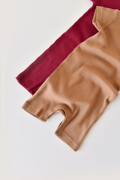 Set de 2 salopetele cu maneca scurta din bumbac organic si modal - Rosu/ Maro BabyCosy [2]