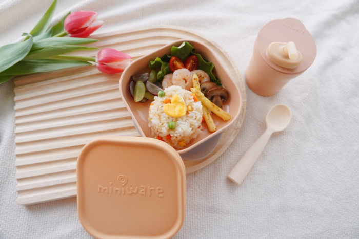 Set diversificare hrana bebelusi Miniware Sipu0026Snack, 100% din materiale naturale biodegradabile, 3 piese, Toffee [4]
