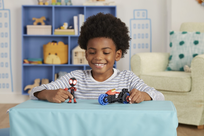 SPIDEY PRIETENII EXTRAORDINARI SET MOTOCICLETA SI FIGURINA MILES MORALES SPIDER MAN 10CM [3]