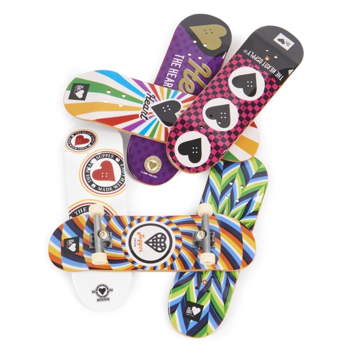 TECH DECK PACHET 6 PIESE CU ACCESORII FINGERBOARD HEART [4]