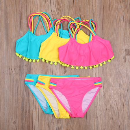 Costume de baie copii - Costum de baie cu ciucuri din 2 piese Drool (Culoare: Roz, Varsta: 3 - 4 ani)