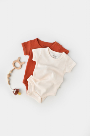 Body-uri și salopete bebeluși - Set 2 body-uri bebe unisex -100% bumbac organic - Scortisoara/Ecru, BabyCosy