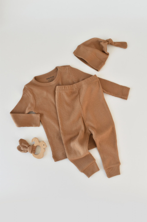 Seturi și compleuri copii - Set 3 piese: bluzita cu maneca lunga, pantaloni lungi si caciulita din bumbac organic si modal - Maro, BabyCosy