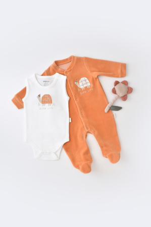 Body-uri și salopete bebeluși - Set Broscuta cu salopeta si body din 80%bumbac organic si 20% poliester - Portocaliu, BabyCosy