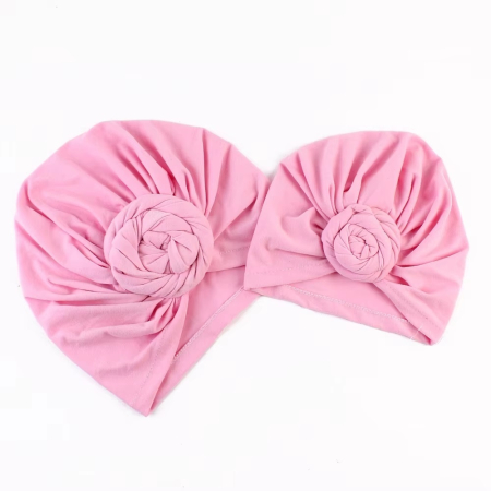 Șepci, căciuli și accesorii de iarnă - Set turbane mama-copil cu pampoane, roz