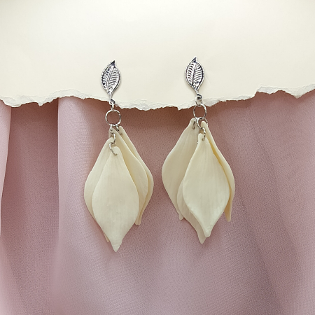 Cercei - Cercei petale Lunaria handmade – Mierador