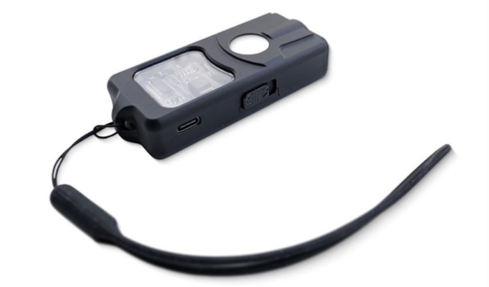 Electroșoc cu lanternă și leduri albastre TW-2301 [3]