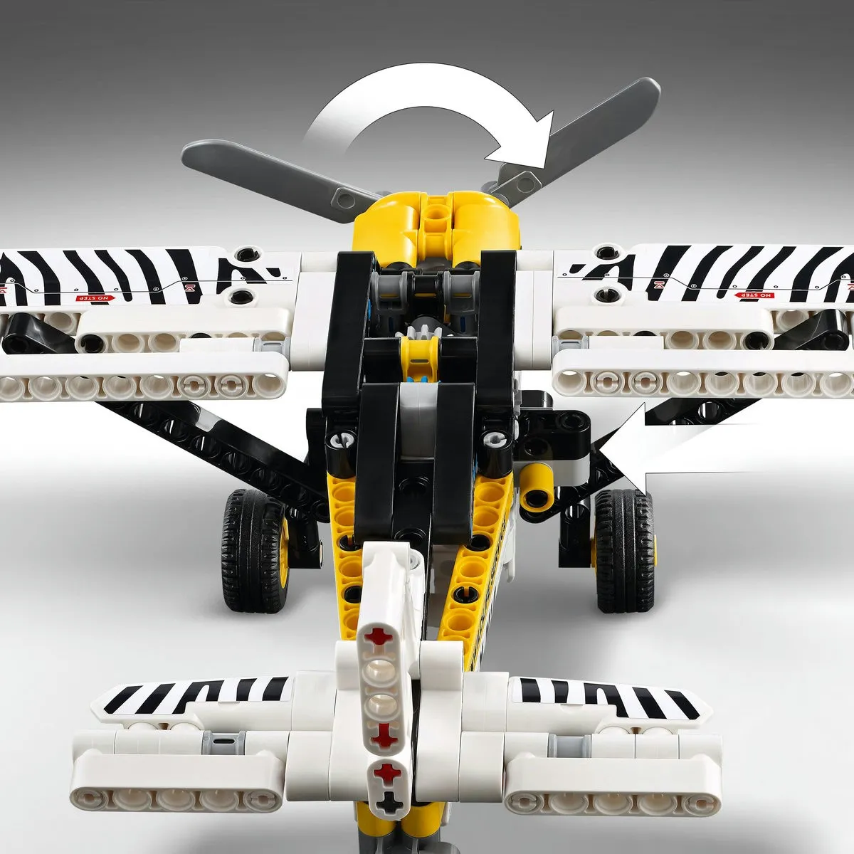 LEGO Technic Avion Pentru Zone Greu Accesibile 42198 [6]
