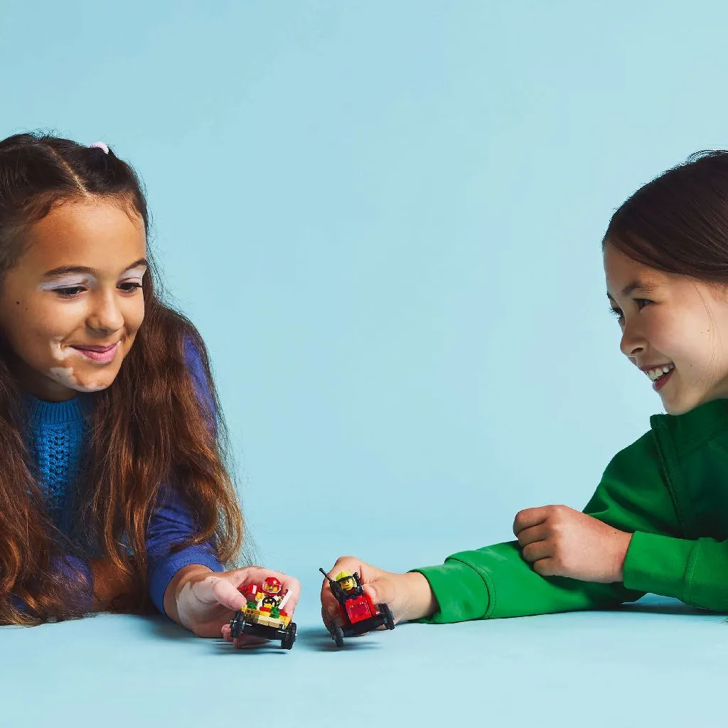 LEGO CITY Pachet De Curse Furgoneta De Pizza vs Camion De Pompieri 60458 [2]