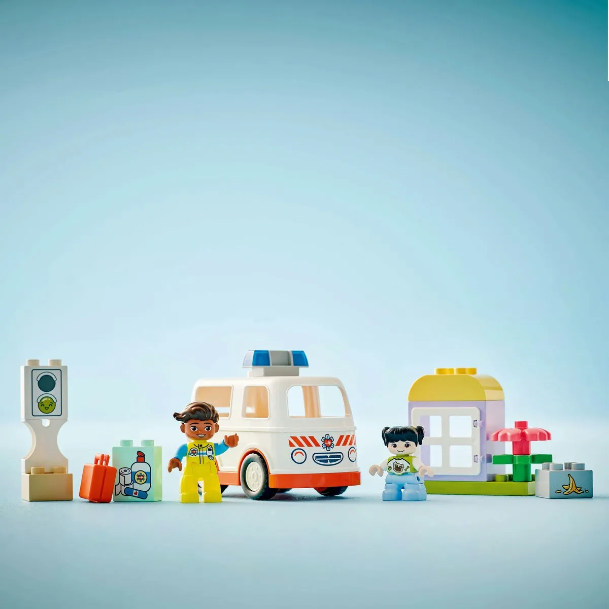 Lego Duplo Ambulanta Si Sofer 10447 [5]