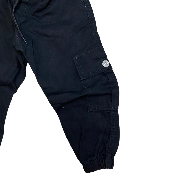 Pantaloni cargo negri cu buzunare laterale și talie elastică [4]