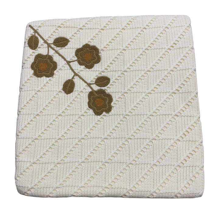 Păturică tricotată bebe din bumbac cu model în relief și broderie florală [1]